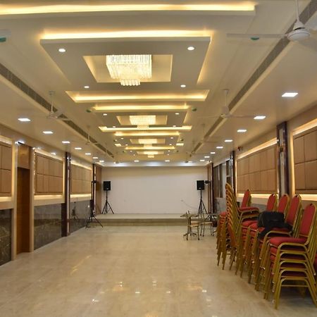 Hotel Le Arul Park Karaikal Exterior foto