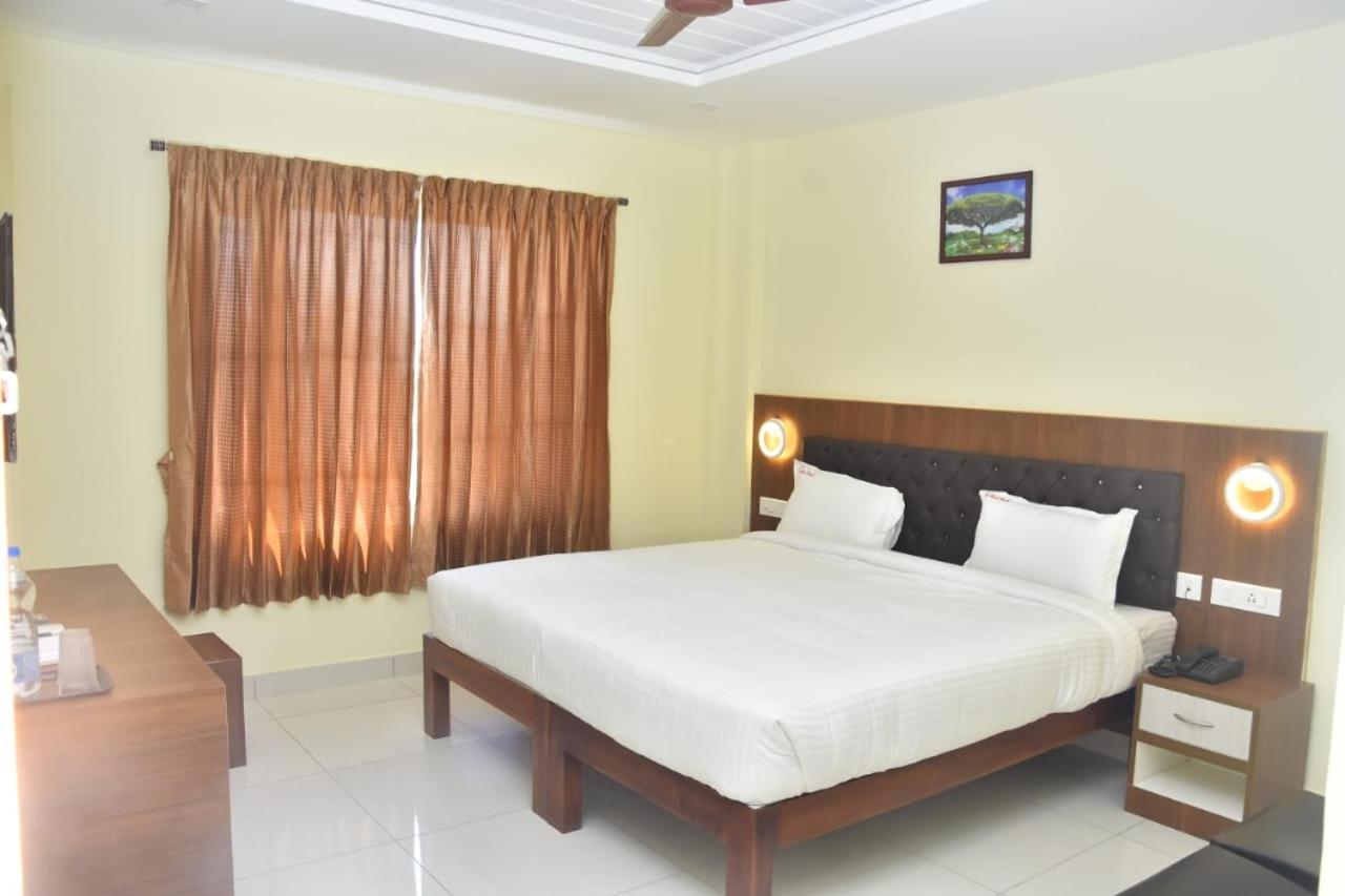Hotel Le Arul Park Karaikal Exterior foto