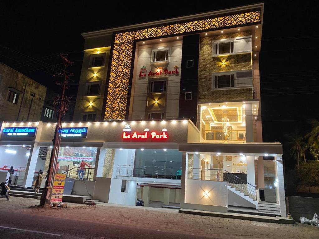 Hotel Le Arul Park Karaikal Exterior foto